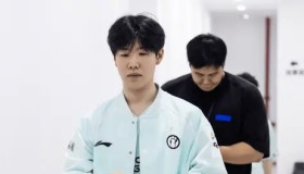 JDG战队转会期阵容重组遇挫，Clearlove赛季首秀惨遭零封